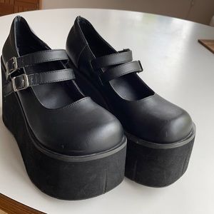 Demonia Mary Janes Platforms Sz 8